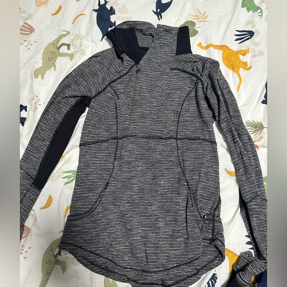 Lululemon top